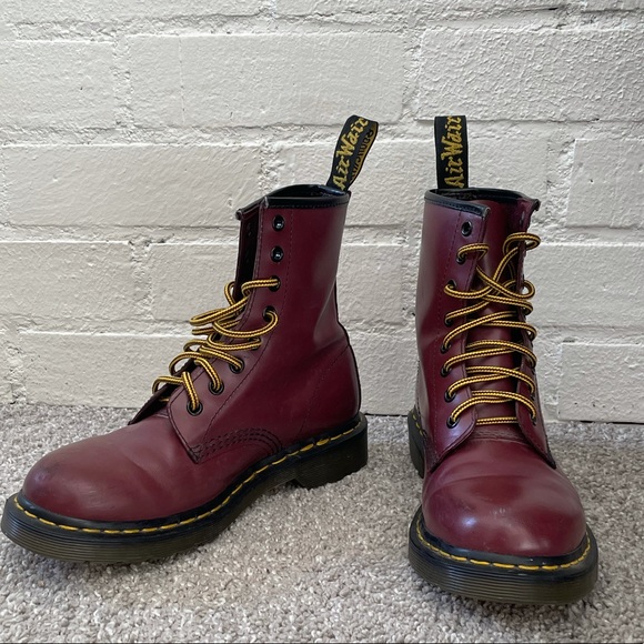 DR MARTENS Combat BOOTS Burgundy. 8 - Picture 3 of 5
